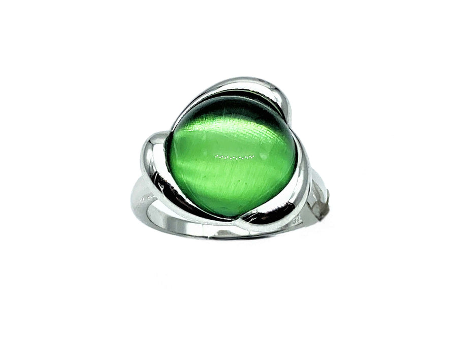 Ring mit grünem Bernstein Triangel | Silber