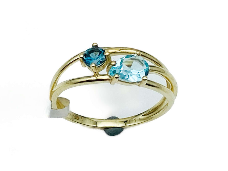 Ring mit Blautopas hellblau & londonblue | Gold