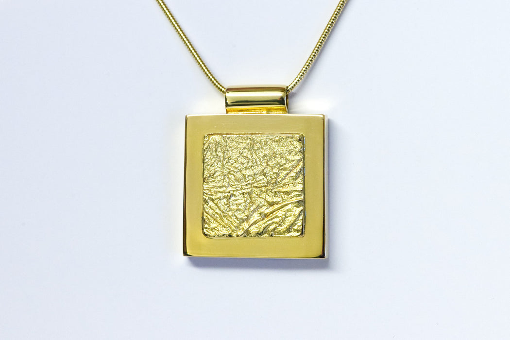 Anhänger Gold 585/- mit Lavastruktur massiv