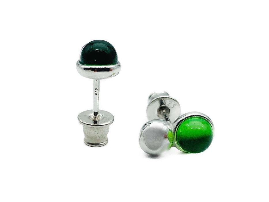 Ohrstecker mit grünem Bernstein aus der Karibik | Silber