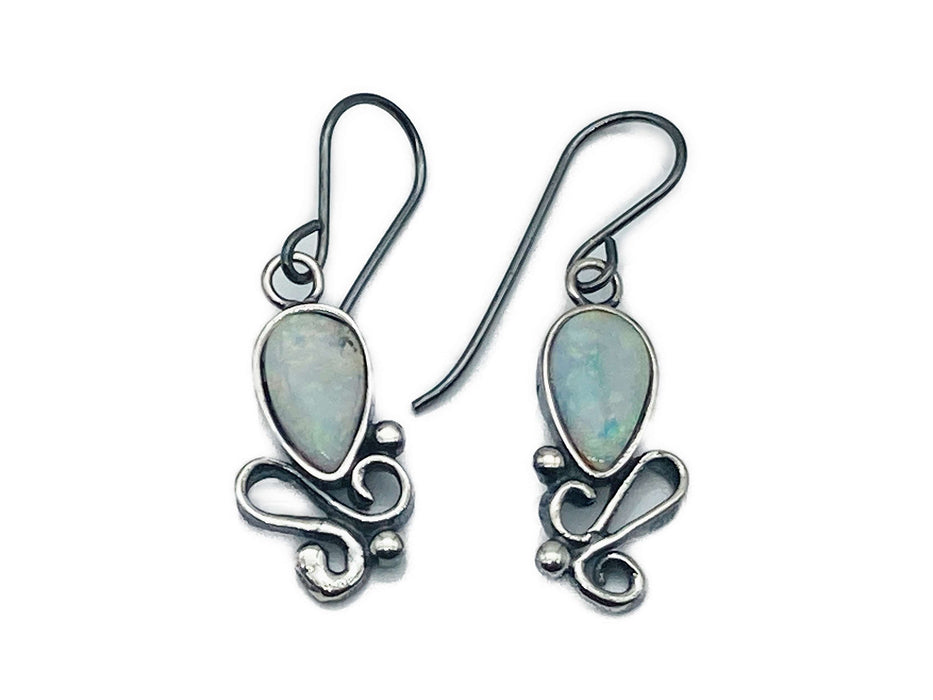 Ohrhänger mit echt Opal weiß | Silber oxidiert