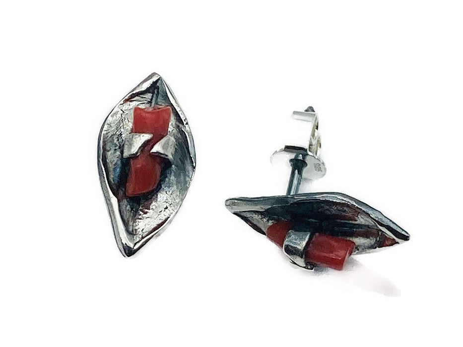 Ohrstecker mit echt Koralle | Silber oxidiert