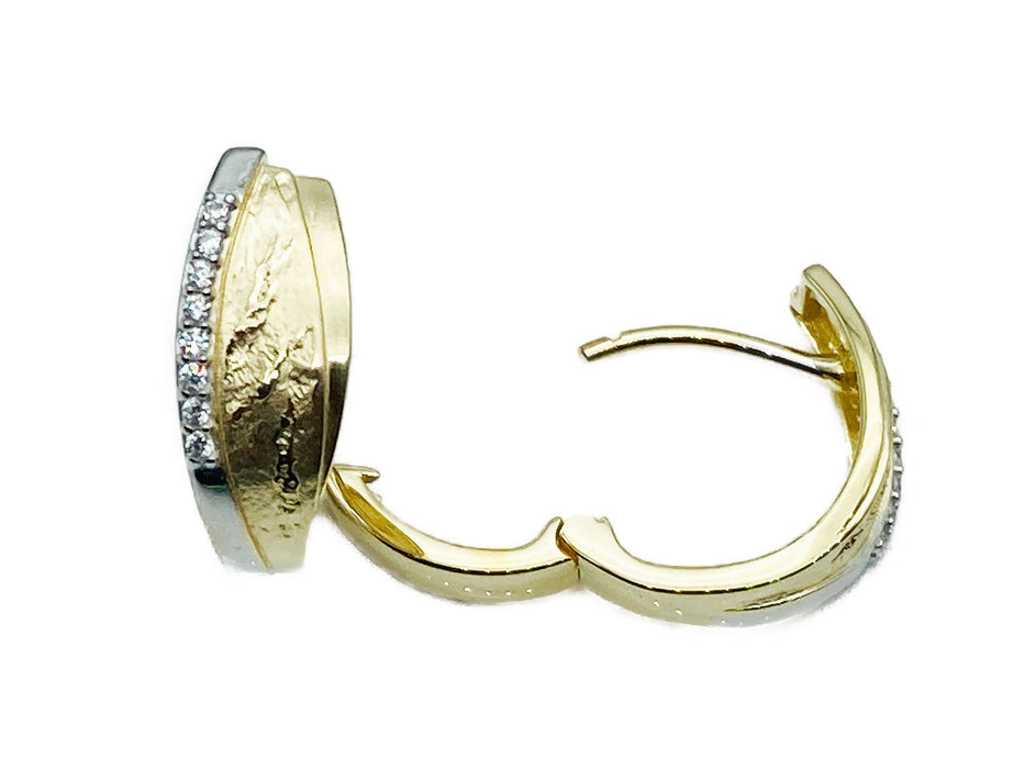 Creolen mit Struktur und Zirkonia | Gold