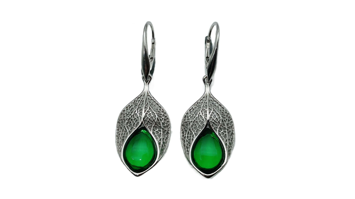 Ohrhänger mit grünem Bernstein aus der Karibik | Silber