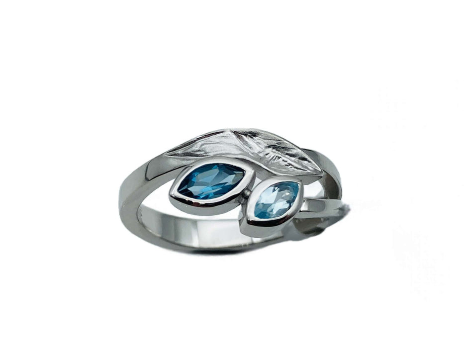 Ring mit echt Blautopas in Swiss-blue und light-blue | Silber