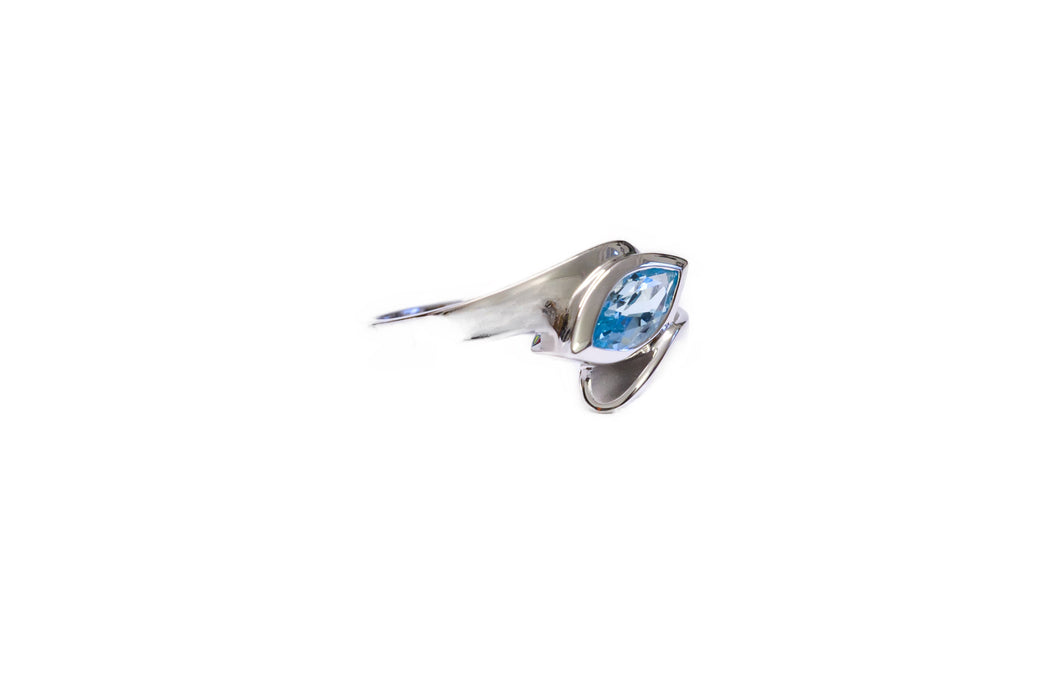 Ring mit echtem blauen Edeltopas Silber