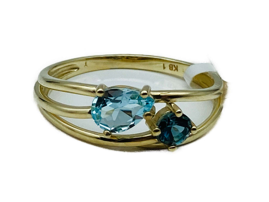 Ring mit Blautopas hellblau & londonblue | Gold
