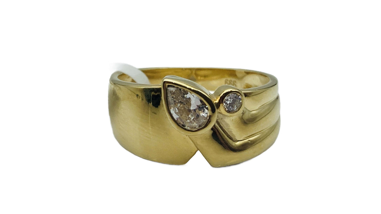 Breiter Goldring mit funkelnden Zirkonia | 333/-