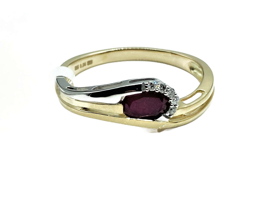 Rubin-Ring mit Brillanten | 585/-