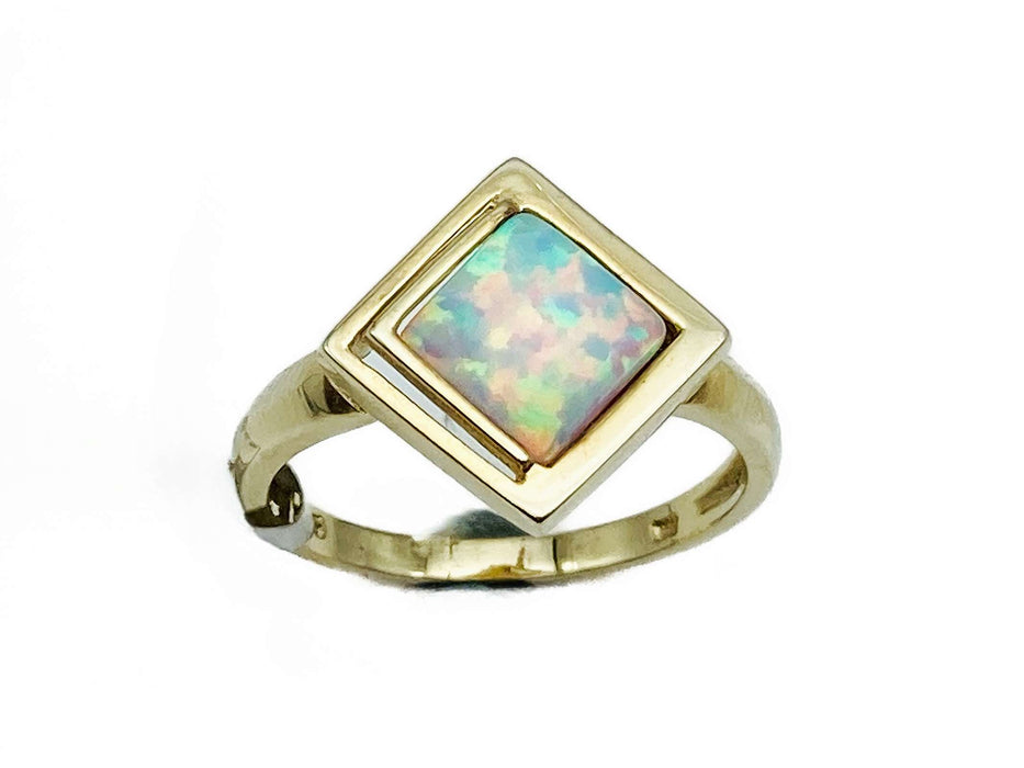 Ring mit weißem Opal | Gold