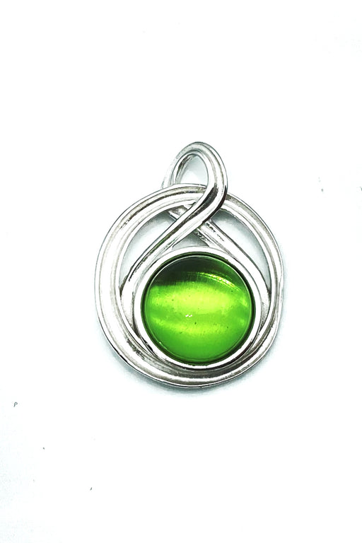 Anhänger im Vintagestil, großer grüner karibischer Bernstein in Cabochonschliff