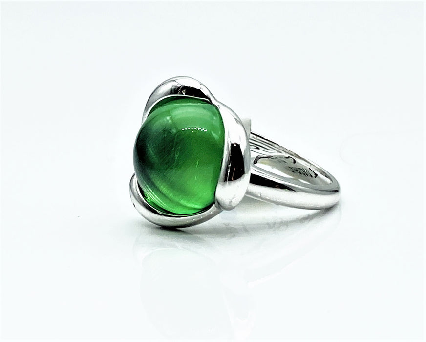 Ring mit grünem Bernstein Triangel | Silber