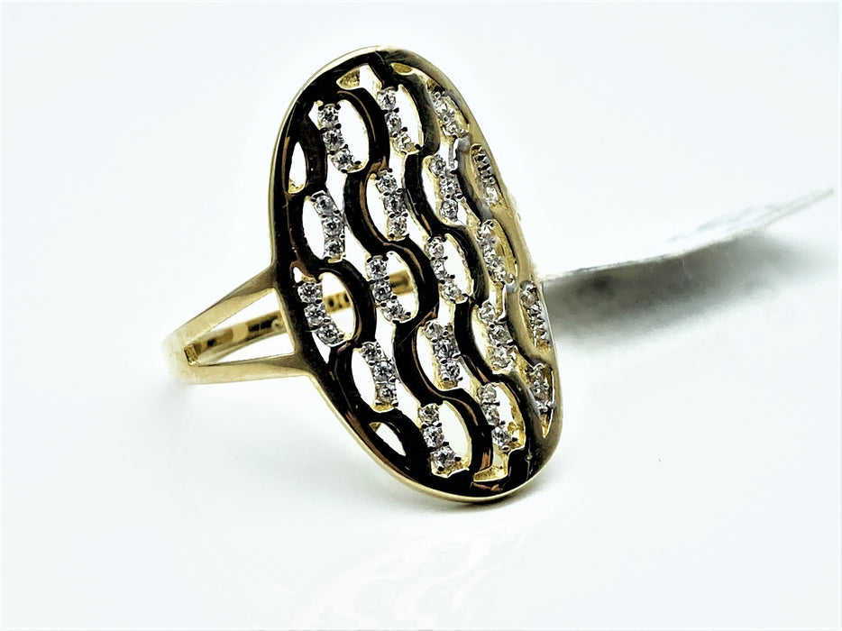 Ring mit ovalem zirkoniabesetztem Musterteil | Gold